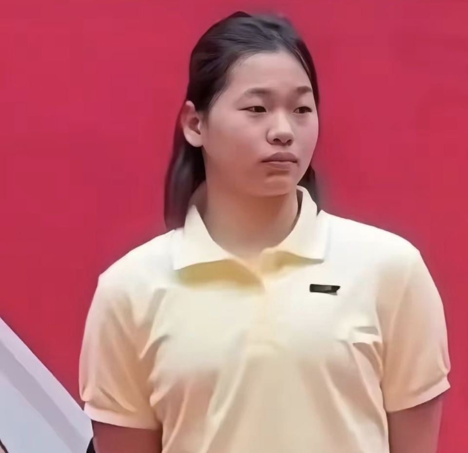 一起合影, bt, 军全红婵已