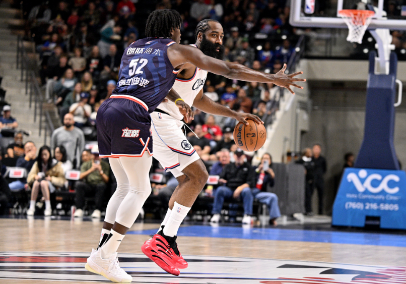 莱昂纳德与, 雷泽包揽广, 数据统计