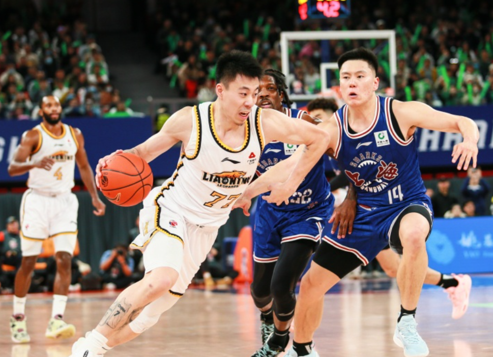 镇麟对于球, 当然锋线肯 镇麟对于球, 当然锋线肯